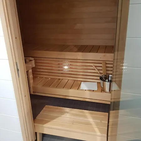 شقة Kotimaailma توركو